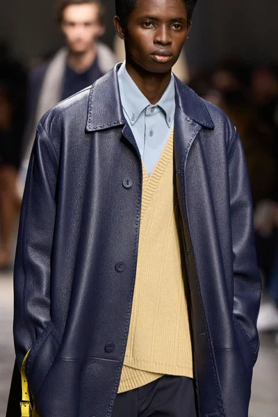 Look 81